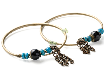 【耳飾り】日本民藝館蔵（小林コレクション）